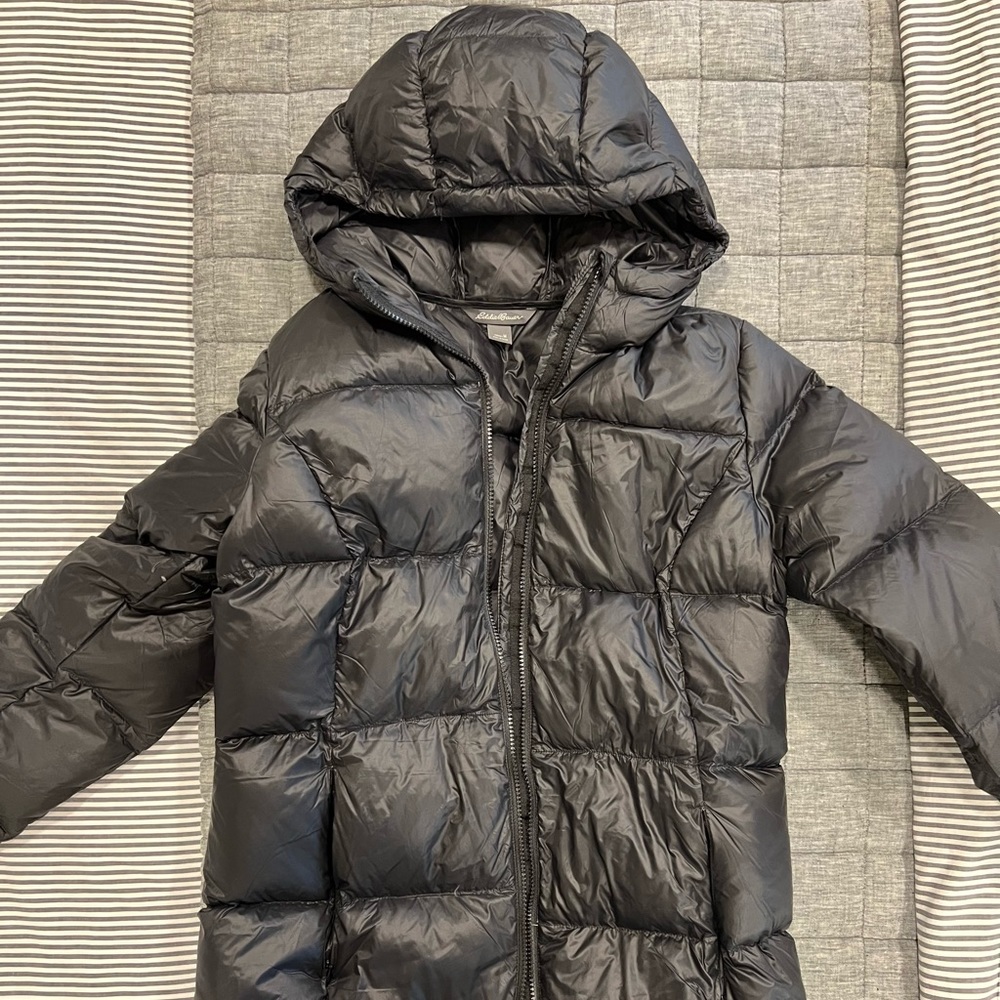 Eddie Bauer Womens insulated jacket size medium.